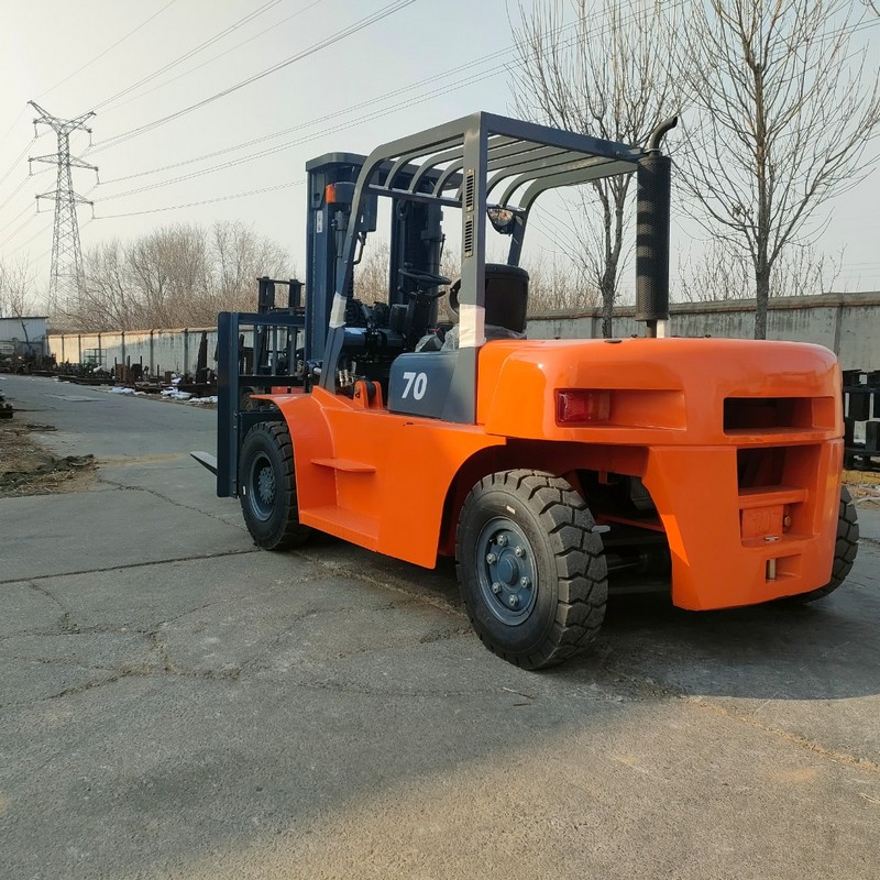 Forklift Diesel 7 Ton