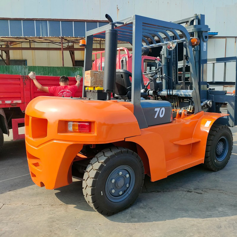 Forklift Diesel 7 Ton