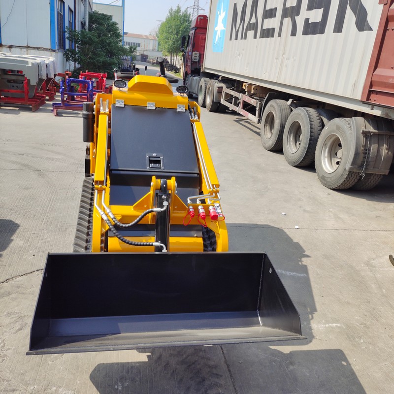Penggerak Roda Kemudi Skid Loader
