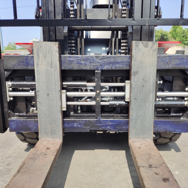 Forklift Garpu Penyebaran yang Dapat Disesuaikan