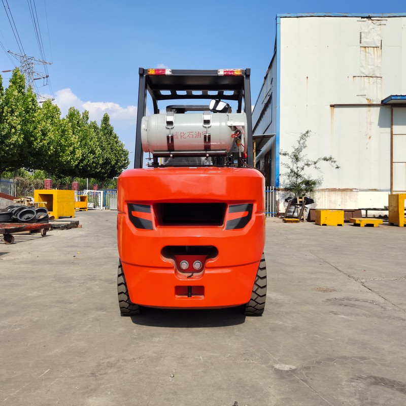 Truk Forklift LPG
