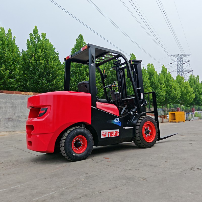 Kamis Forklift
