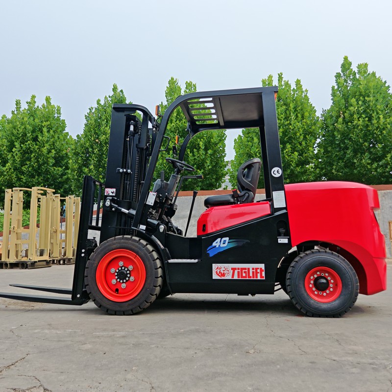 Kamis Forklift