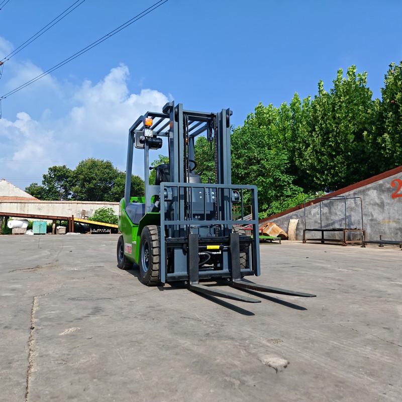Forklift Diesel 2,5 Ton