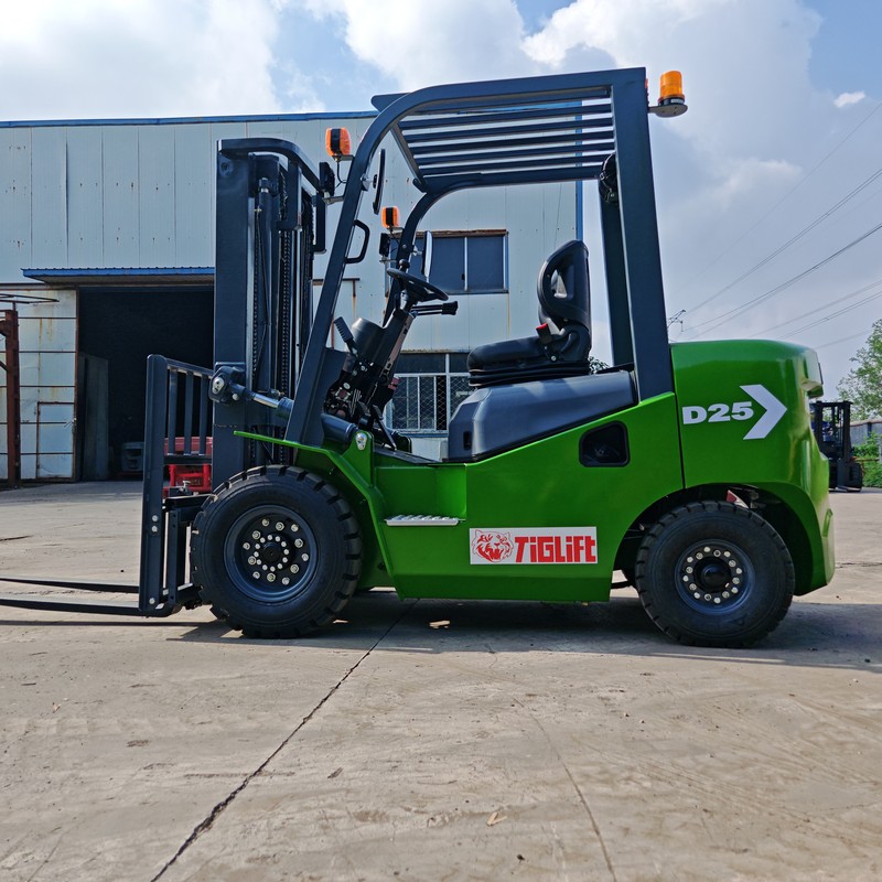 Forklift Diesel 2,5 Ton