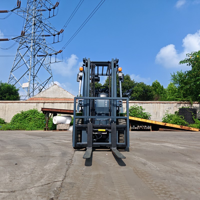 Forklift Diesel 2,5 Ton