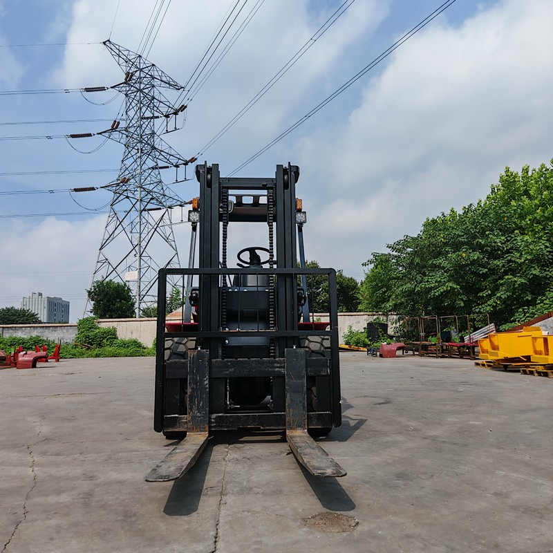Forklift Diesel 5 Ton Dijual