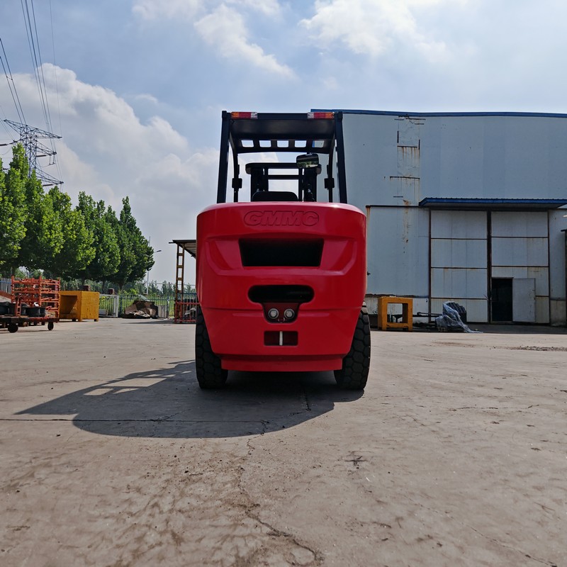 Forklift Diesel 5 Ton Dijual
