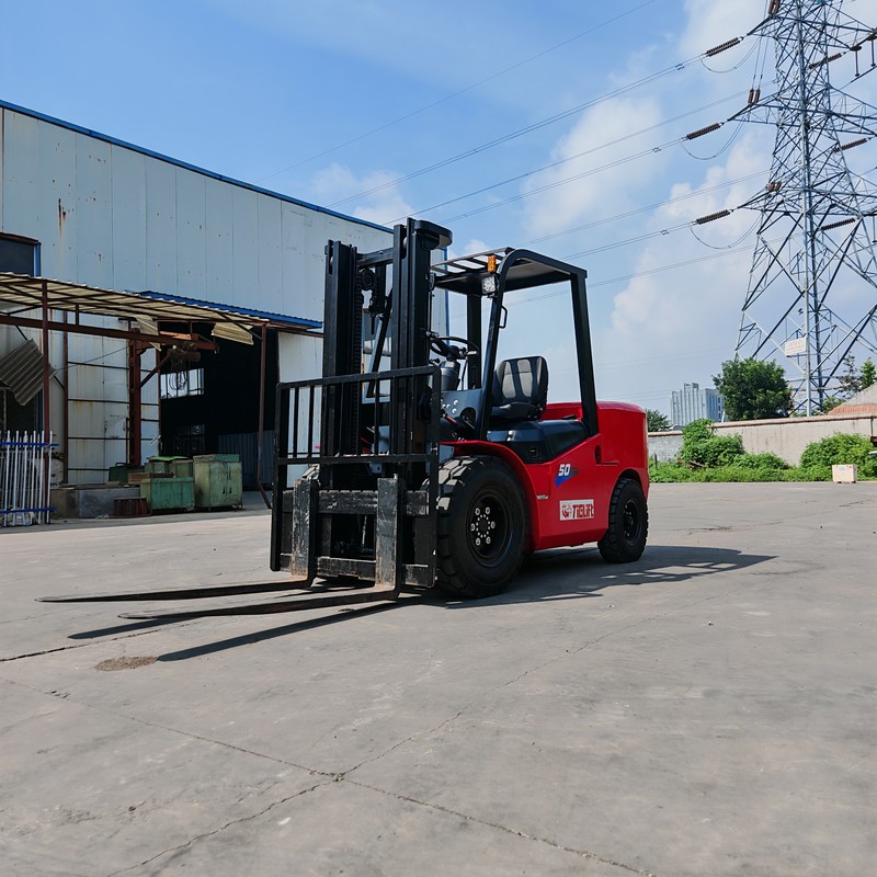 Forklift Diesel 5 Ton Dijual