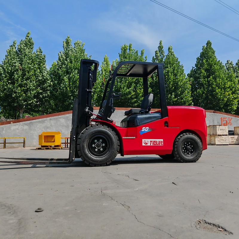 Forklift Diesel 5 Ton Dijual