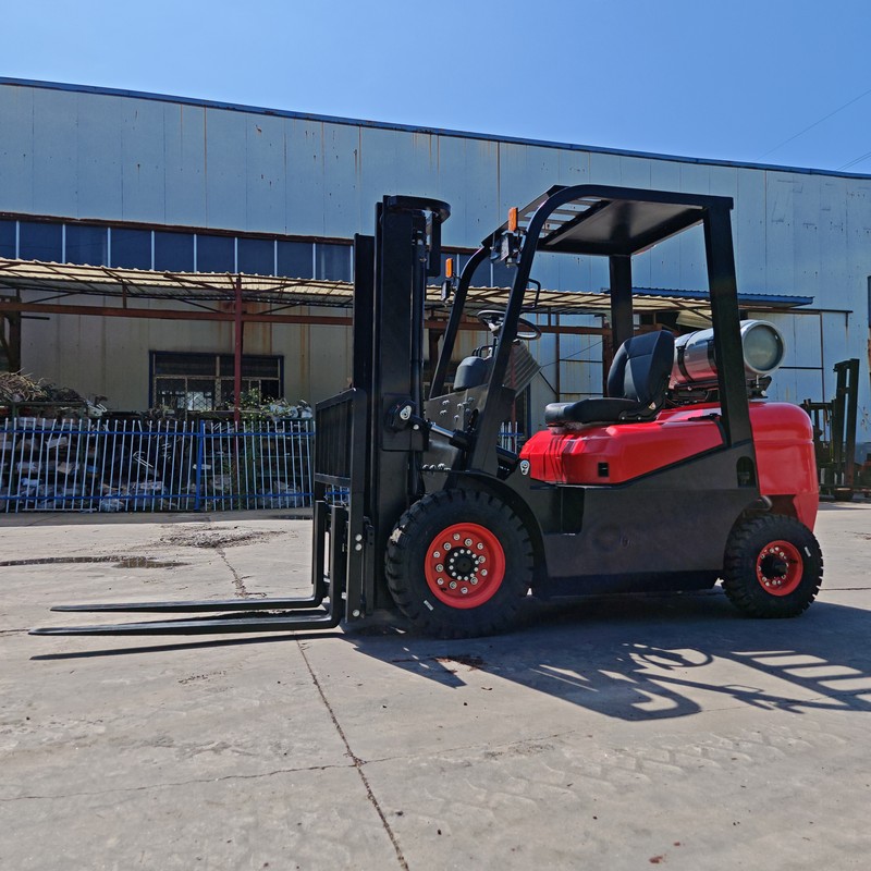 Forklift LPG 2 Ton