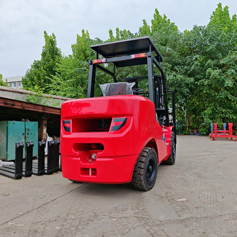Forklift Tiang Rendah