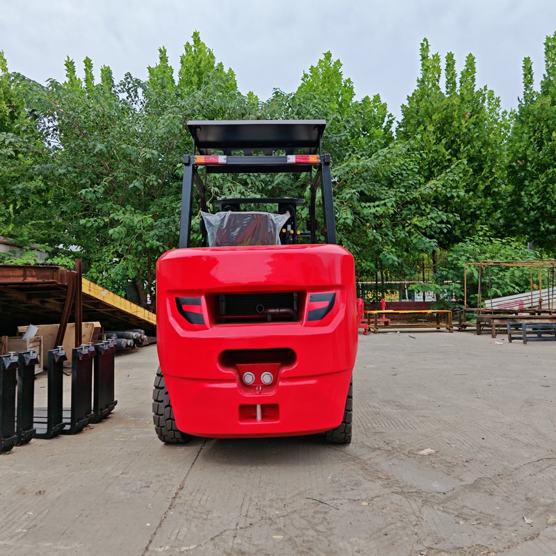 Forklift Tiang Rendah