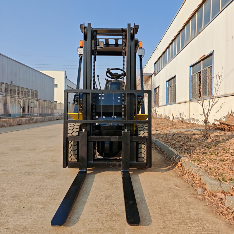 Forklift Diesel 2,5T