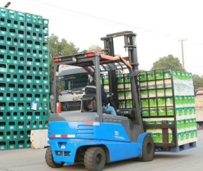 Forklift di Industri Minuman